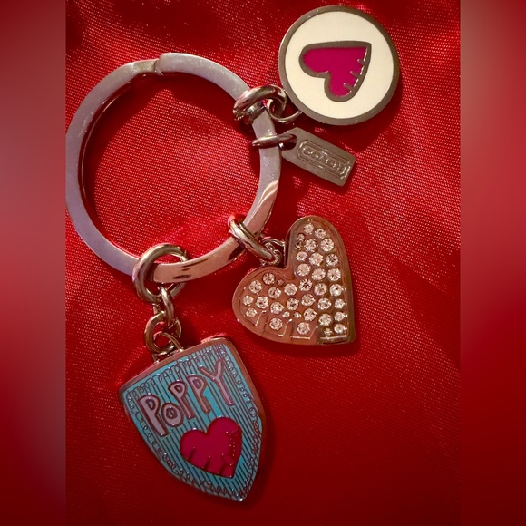 NWOT Coach Poppy Keychain / Bag Charm - Picture 2 of 3